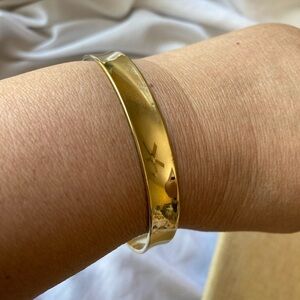 Vintage‎ Hobe’ Gold Tone Bangle Bracelet